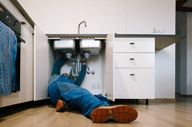 Professional Leak Detection technician working in Sag Harbor, NY